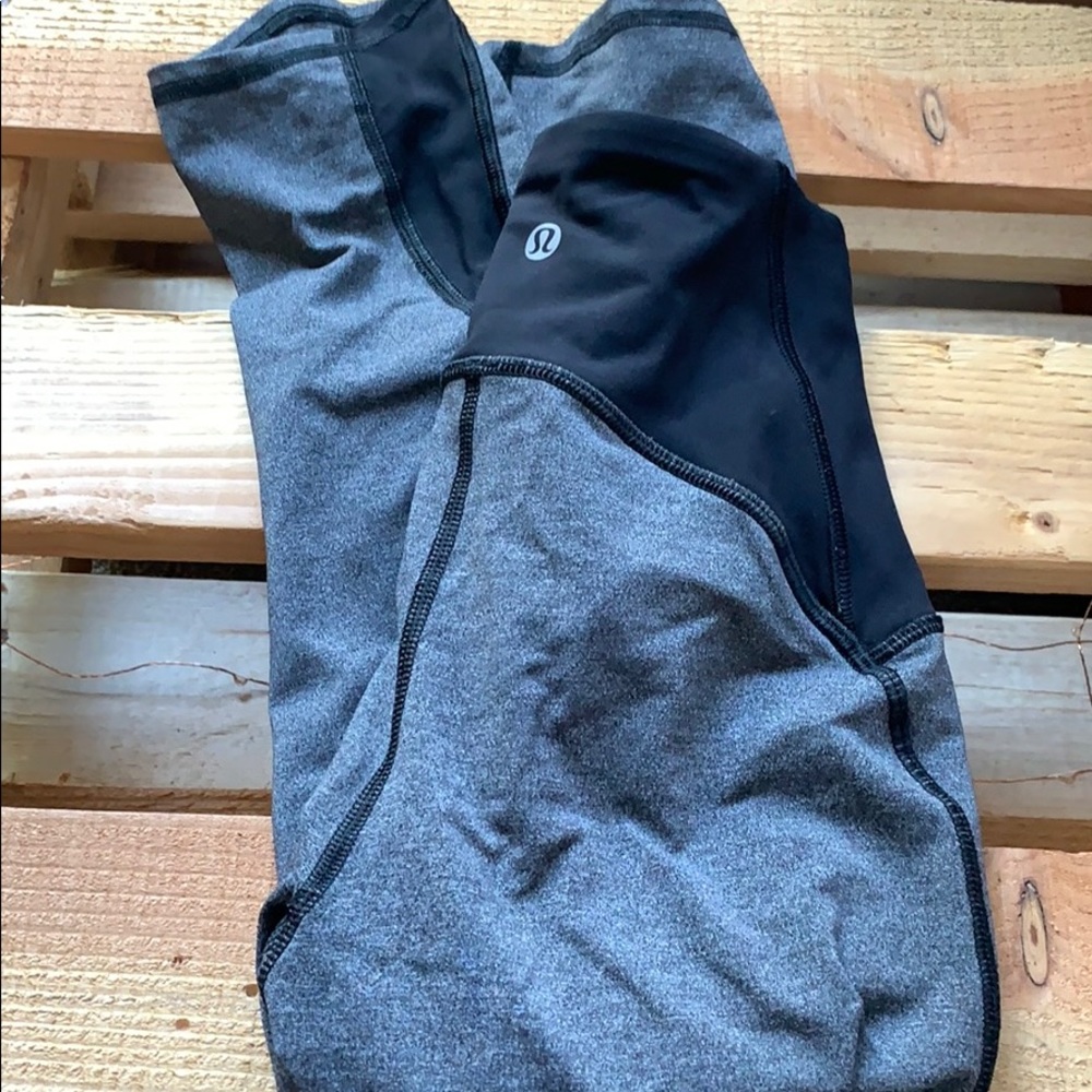 Lululemon crop leggings